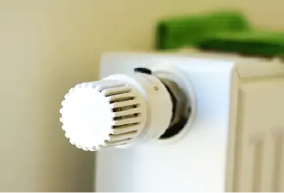 Een lage temperatuur radiator